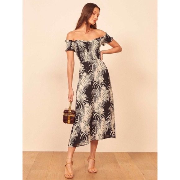 273 Reformation Murphy Dress - Picture 2 of 8